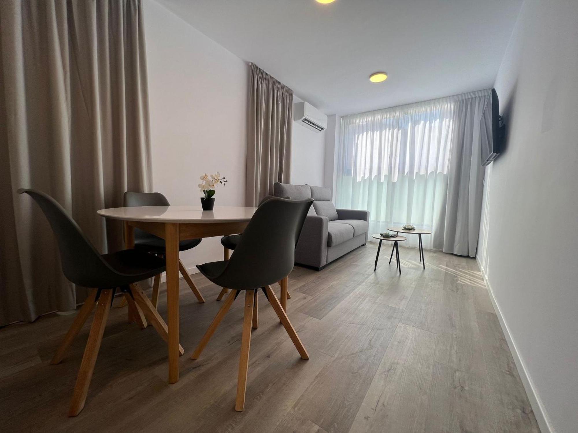 Apartamentos Aurea Pal 8 Y Gran Atenea Esperanto 5 Benidorm Kültér fotó